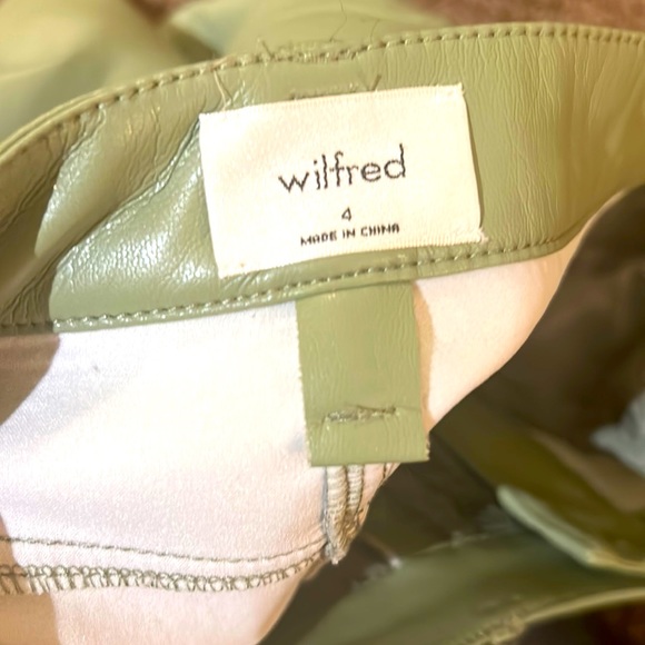 Aritzia Wilfred Green Faux Leather Skirt - Picture 6 of 6